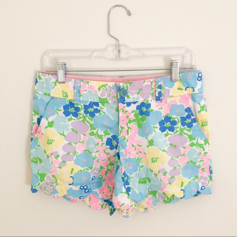 Lilly Pulitzer Buttercup Scalloped Shorts, Size 2